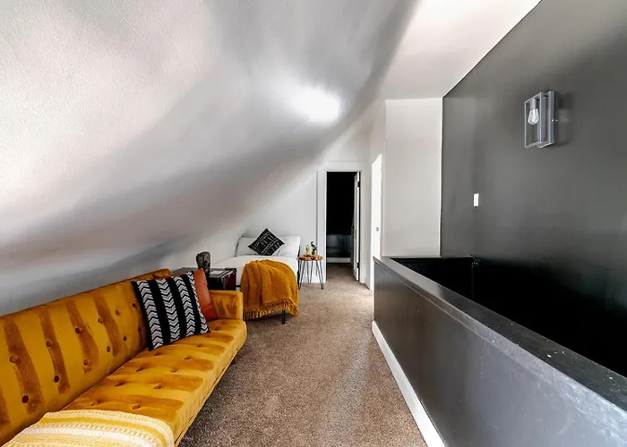 Holiday home Jungle House Boutique Residences - Downtown & Short North *