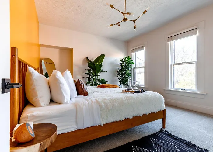 Jungle House Boutique Residences - Downtown & Short North Holiday home Columbus