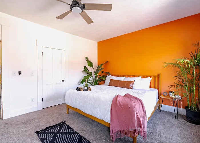 Jungle House Boutique Residences - Downtown & Short North Holiday home