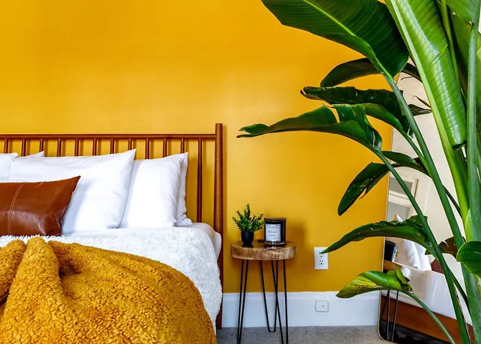 Jungle House Boutique Residences - Downtown & Short North Holiday home *