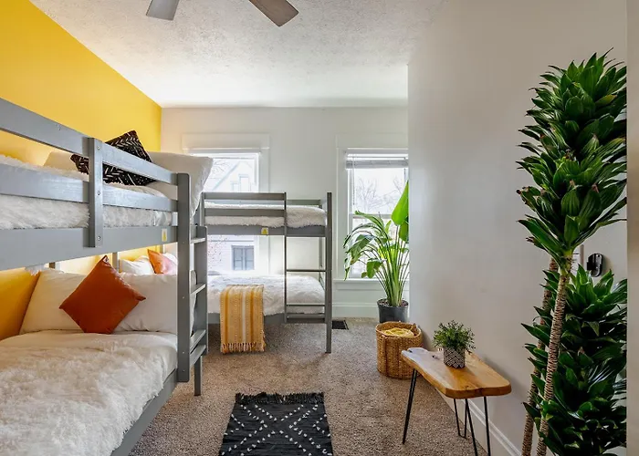 Jungle House Boutique Residences - Downtown & Short North Holiday home Columbus