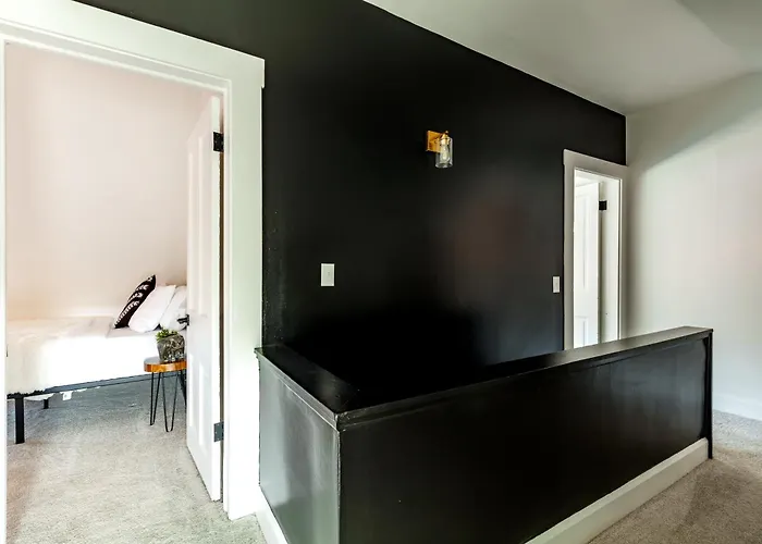 Jungle House Boutique Residences - Downtown & Short North Holiday home