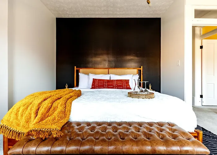 Jungle House Boutique Residences - Downtown & Short North * Columbus