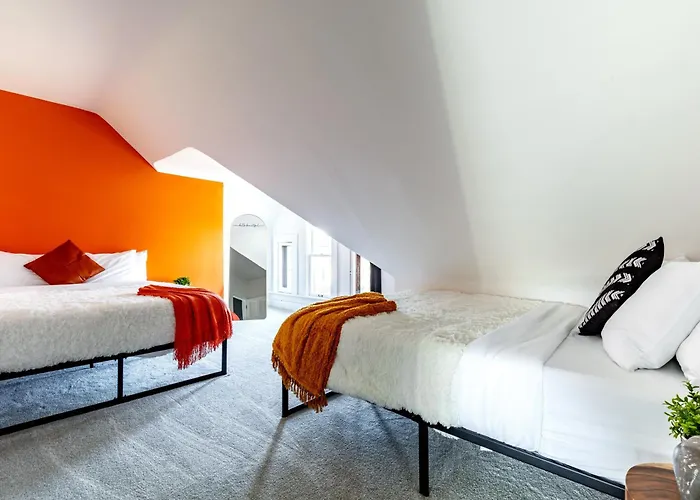 Jungle House Boutique Residences - Downtown & Short North Holiday home *